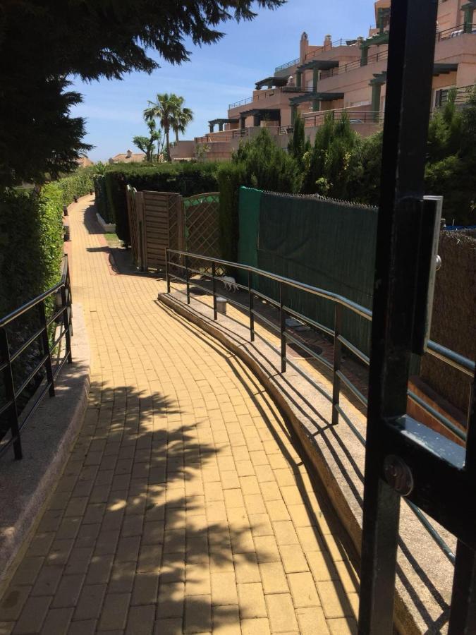Bonito Apartamento En Alcaidesa Con Piscina Lägenhet Exteriör bild